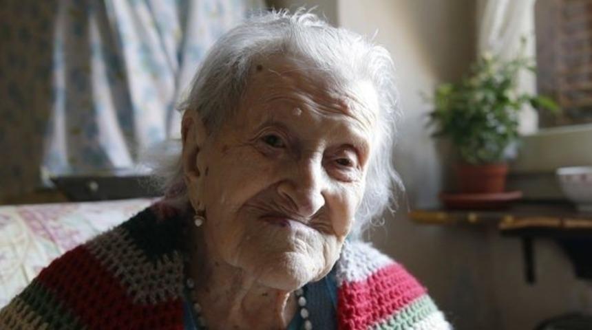 D&uuml;nyanın En Yaşlı Kadınının İstisnasız Her G&uuml;n Yediği Tek Gıda