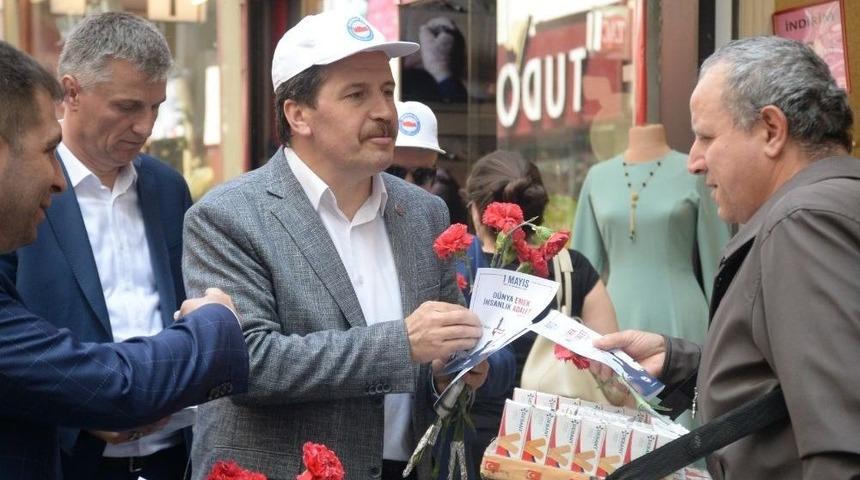 Memur-sen&rsquo;den Karanfilli 1 Mayıs Daveti