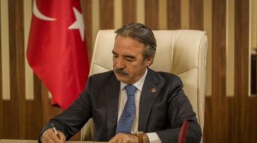 Rekt&ouml;r Bağlı, Nevşehirspor&rsquo;u Tebrik Etti