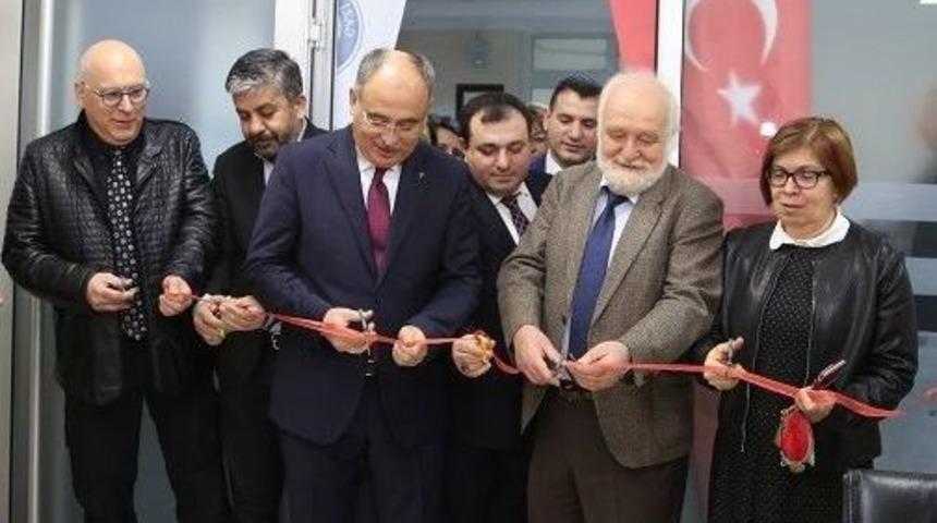 Gazi Hastanesi&rsquo;nde Tam Otomatik Kemoterapi İla&ccedil; Hazırlama &Uuml;nitesi A&ccedil;ıldı