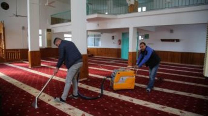 Erdemli&rsquo;de Camiler Pırıl Pırıl