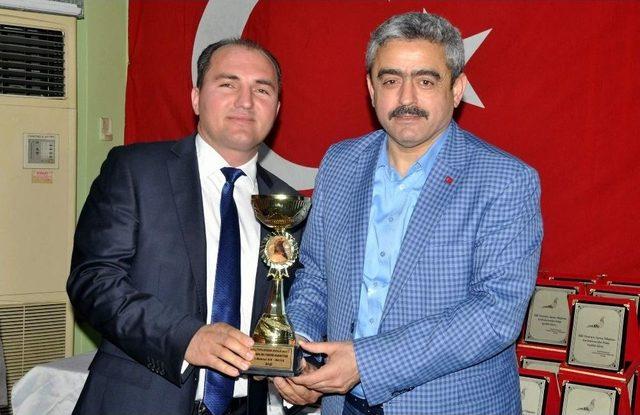Mesafe Yarışmasında Dereceye Giren Güvercin Sahipleri Ödüllendirildi 2
