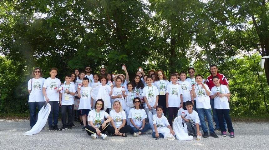 &Ccedil;ocuk Arılar Dagem&rsquo;de