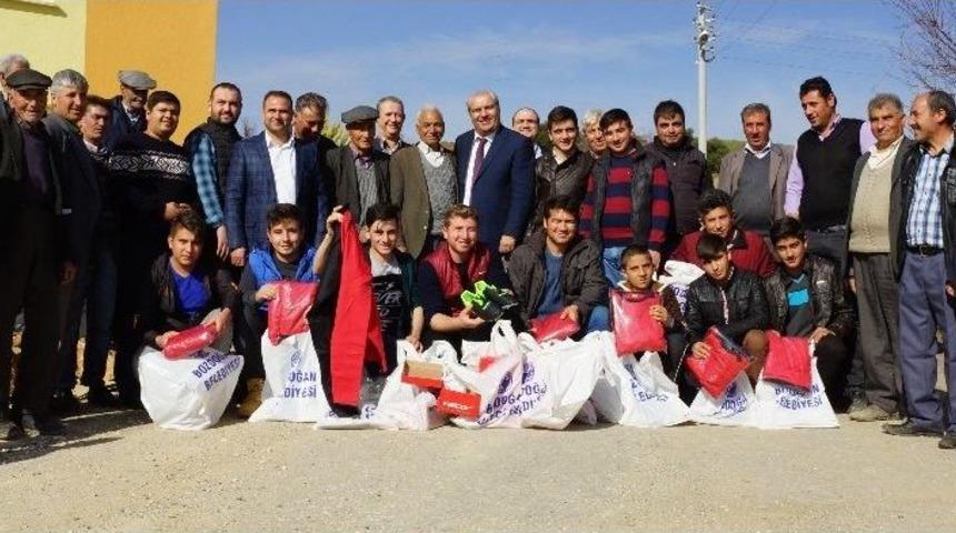 Başkan Apaydın, Gen&ccedil;leri Spora Teşvik Ediyor