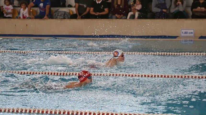 Minik Y&uuml;z&uuml;c&uuml;ler Buca&rsquo;da Buluştu