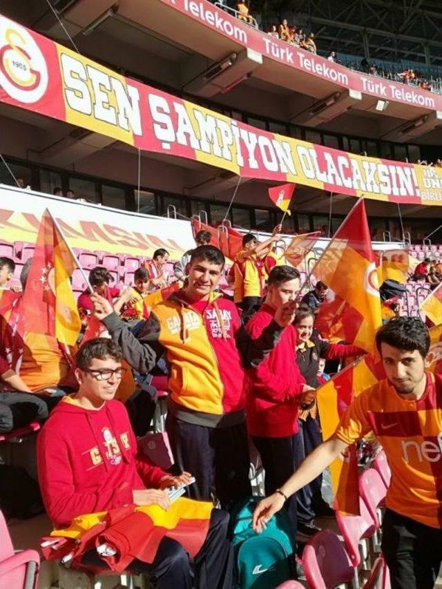 &Ouml;zel Sporcular Derbi Heyecanı Yaşadı 1