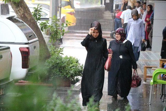 Kahramanmaraş’ta Şiddetli Yağmur Su Baskınlarına Neden Oldu