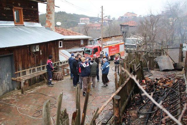 Küre’de Çıkan Yangında Bir Ev Kullanılamaz Hale Geldi