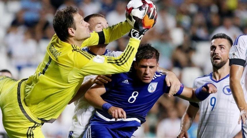 Fenerbah&ccedil;e&rsquo;de Hedef Begovic