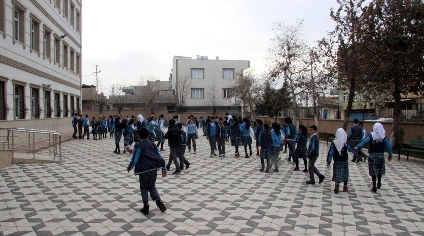 Kilis&rsquo;te 55 Bin &Ouml;ğrenci Ders Başı Yaptı