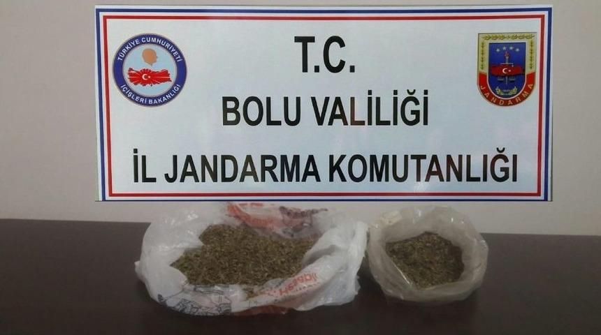Jandarmadan Ka&ccedil;ak Sigara Ve Uyuşturucu Operasyonu