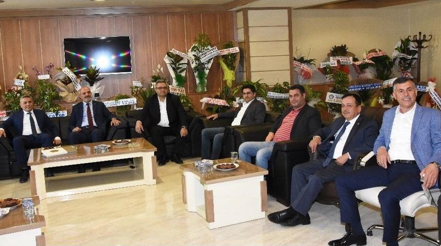 M&uuml;siad Heyetinden Tso Başkanı Sadıkoğlu&rsquo;na Hayırlı Olsun Ziyareti