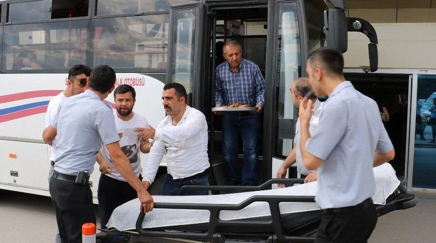 Halk Otob&uuml;s&uuml; İle Hastaneye Taşındı, Simit Tezgahının Derdine D&uuml;şt&uuml;
