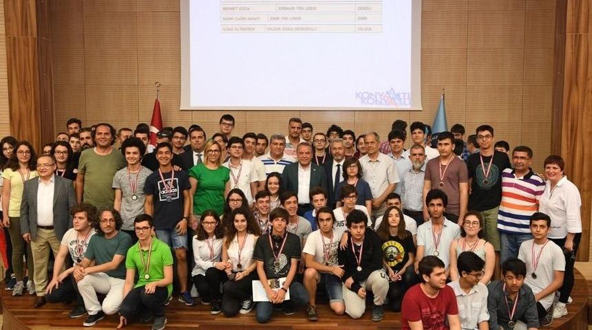 Başkan Böcek’e Matematik Olimpiyatları Teşekkürü