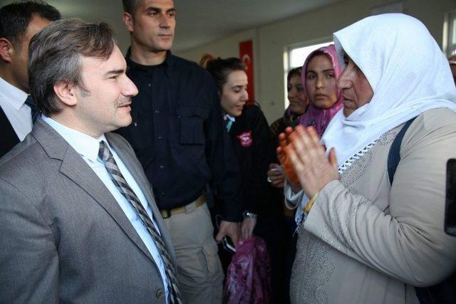 Siirt Belediyesinden Halk Günü Toplantısı