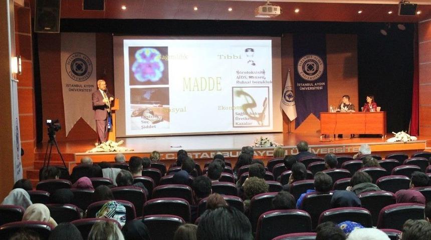 Ak Parti Milletvekili &Uuml;n&uuml;var, &ldquo;sigara Kullanımı Uyuşturucu Madde Kullanımını &Ouml;zendiriyor&rdquo;