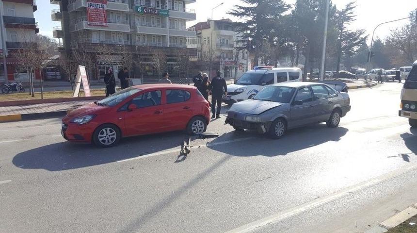 Isparta’da Trafik Kazası: 1 Yaralı