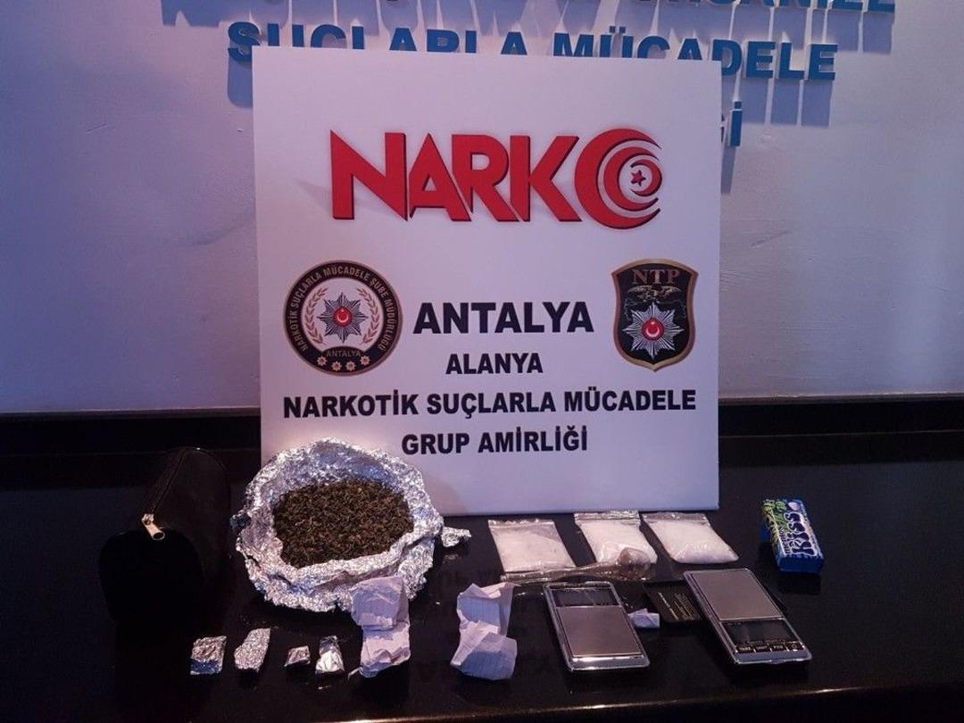 Alanya&rsquo;da G&ouml;zaltına Alınan 8 Torbacı Tutuklandı