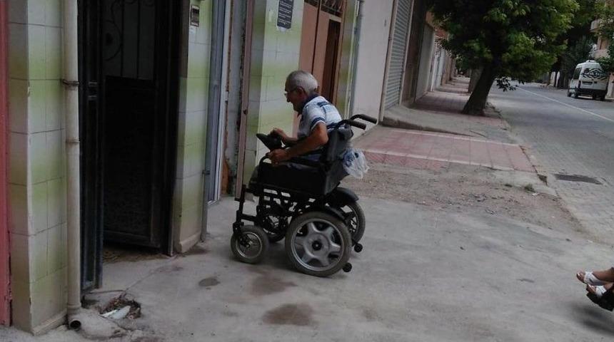 Engelli Vatandaşın Yardımına Yunusemre Belediyesi Koştu
