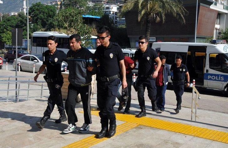 Alanya’da Gözaltına Alınan 8 Torbacı Tutuklandı G5