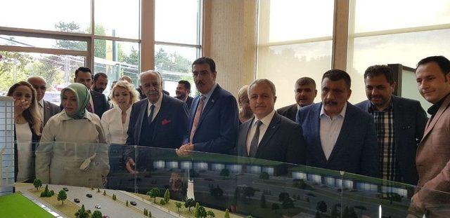 Bakan T&uuml;fenkci Malatya Life Projesi Hakkında Bilgi Aldı 2