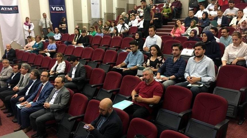 Sağlık &Ccedil;alışanları Bilimsel Araştırmalar İ&ccedil;in İşbirliği Yapacak