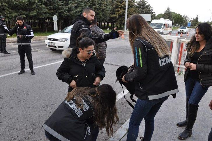 Eğitimdeki Polis Köpekleri Görev İçin Hazırlanıyor G3