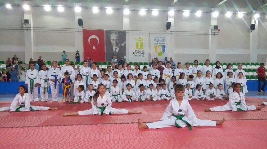 Minik Tekvandocular Kuşak Heyecanı Yaşadı