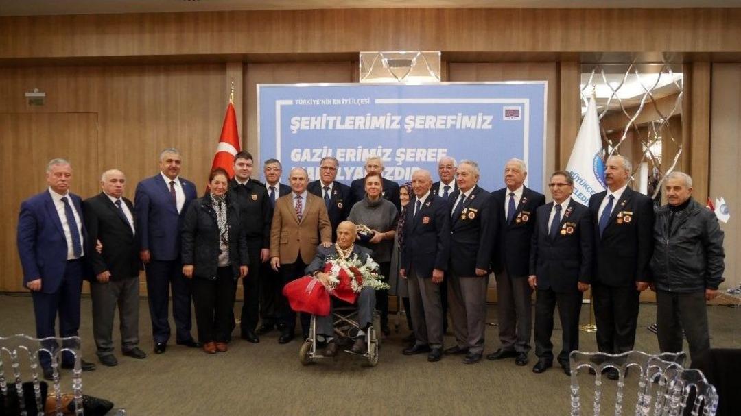 G&uuml;ney Kore&rsquo;den T&uuml;rk Gazi&rsquo;ye Vefa