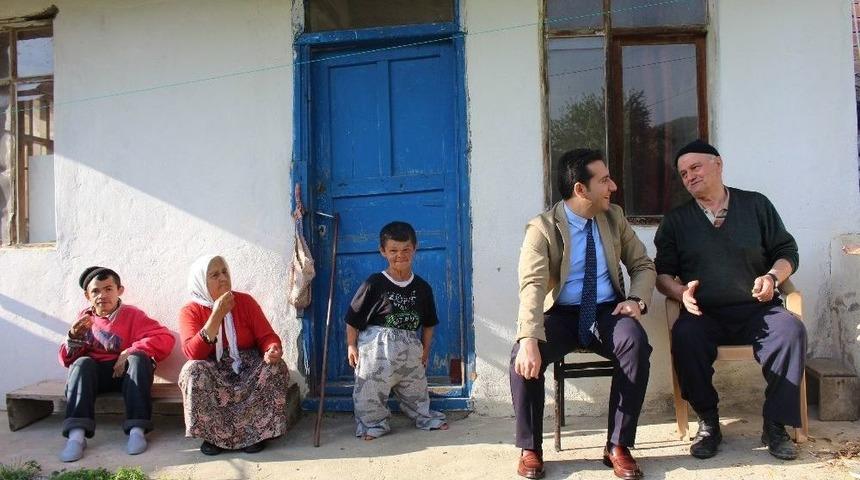 Kaymakamdan Anlamlı G&uuml;nde Duygulandıran Ziyaret