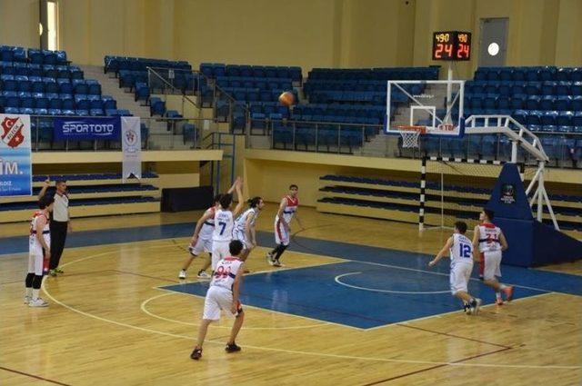 Okullar Arası Genç Erkekler Basketbol Kupası Sahibini Buldu