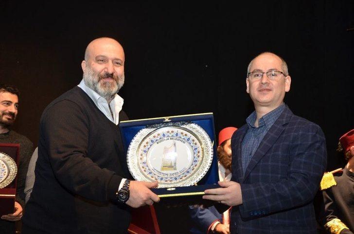 Bozüyük’te Abdülhamit Han’ı Anlatan “eskitilmiş Kılıç” Adlı Oyun Sahnelendi G1