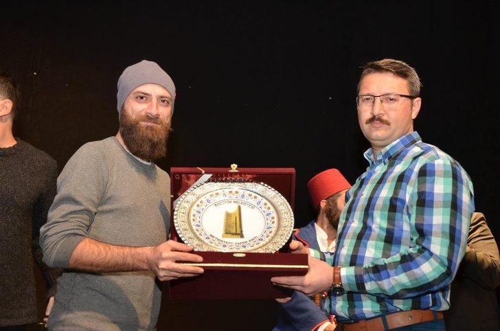 Bozüyük’te Abdülhamit Han’ı Anlatan “eskitilmiş Kılıç” Adlı Oyun Sahnelendi G2