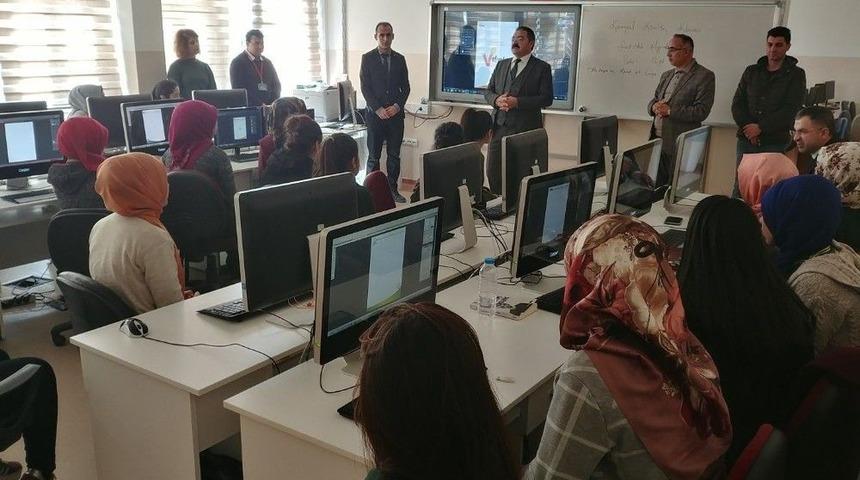 Tuşba Milli Eğitim Müdürü Ceylani’den Okul Ziyaretleri