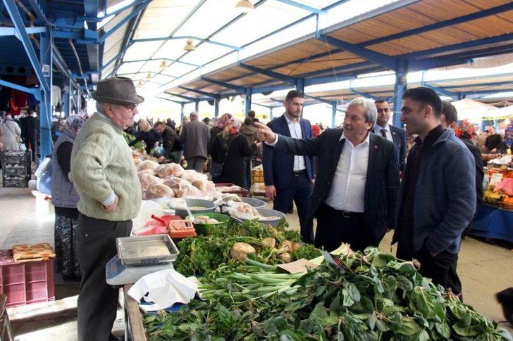 Başkan Şahin’den Pazar Esnafına Ziyaret G2