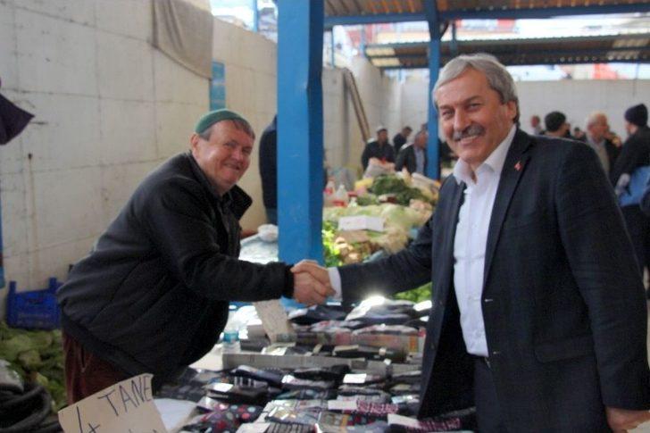 Başkan Şahin’den Pazar Esnafına Ziyaret G4