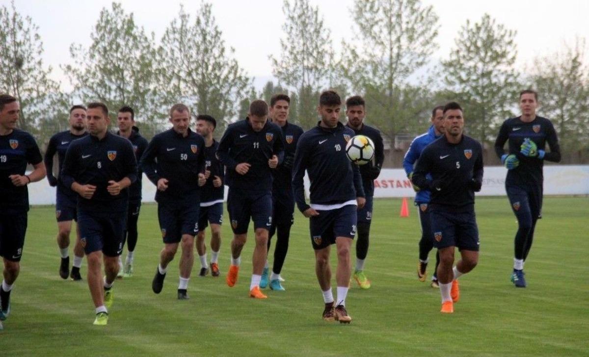 Kayserispor&rsquo;da Beşiktaş Mesaisi Başladı