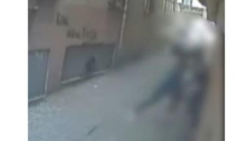 İstanbul’da Dehşet Anları, Arkadaşını Defalarca Böyle Bıçakladı