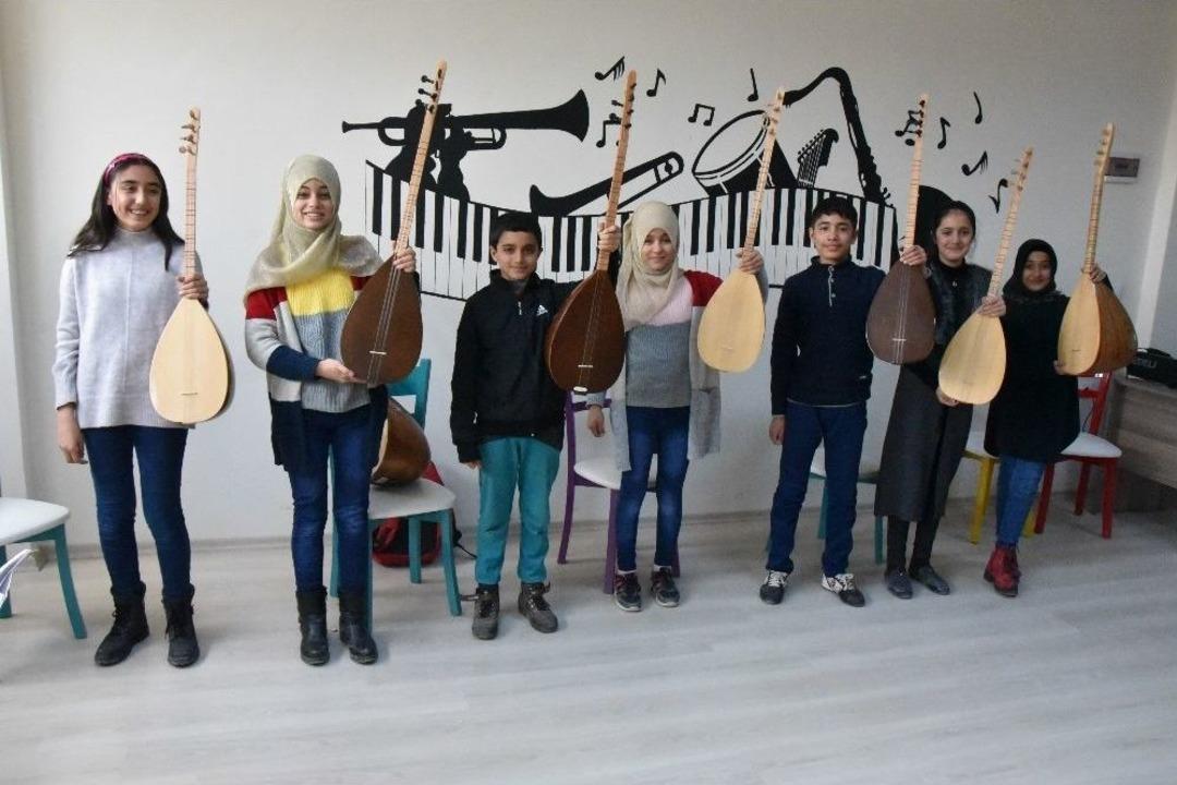 Er&ccedil;ek Yaşam Merkezine Yoğun İlgi