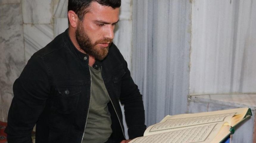 Berat Kandili&rsquo;nde Van&rsquo;da Camiler Doldu