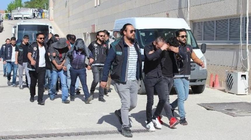 Elazığ&rsquo;daki Uyuşturucu Operasyonu: 12 Tutuklama