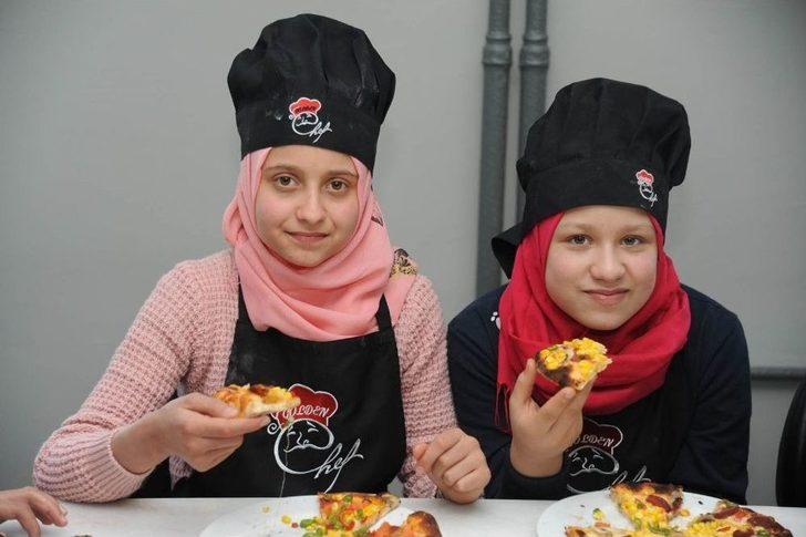 Türk Ve Suriyeli Çocuklar El Ele Yemek Yaptı G4