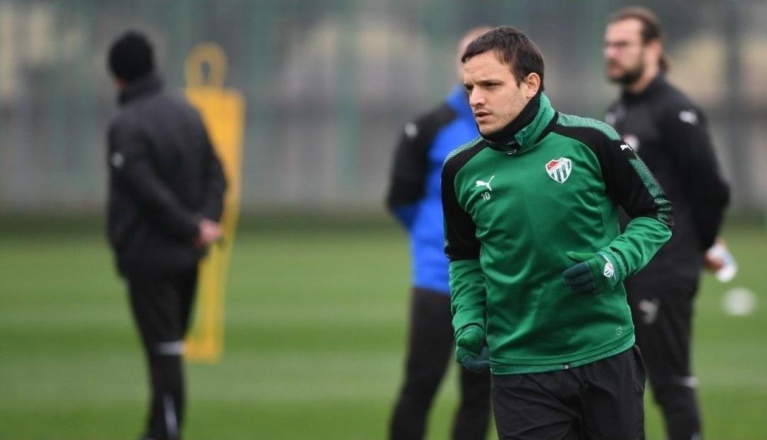 Batalla Takımla &Ccedil;alışmalara Başladı