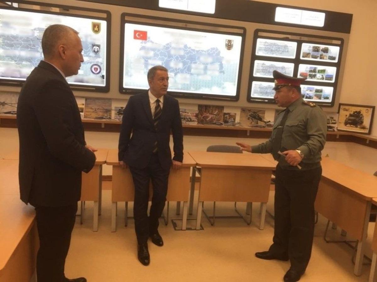 Genelkurmay Başkanı Orgeneral Akar, &Ouml;zbekistan Savunma Bakanı İle G&ouml;r&uuml;şt&uuml;