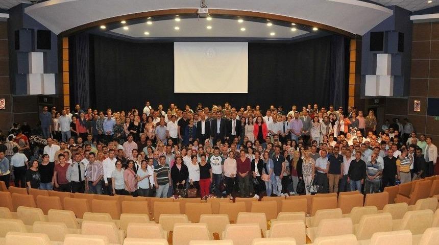 Ad&uuml;&rsquo;de Taşeron İş&ccedil;iler Kadro Sevinci Yaşadı