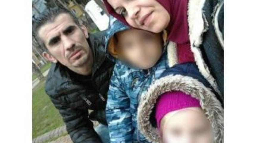 Eşyalarını Almaya Gelen Karısını 5 Yerinden Bı&ccedil;aklayıp Ka&ccedil;tı