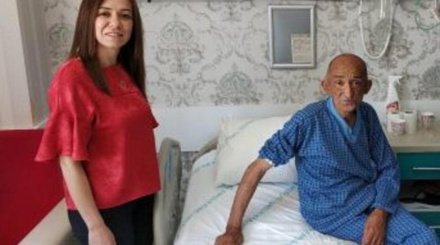 Sahipsiz Hasta Tedavisi Sonrası Huzurevine Yerleştirildi