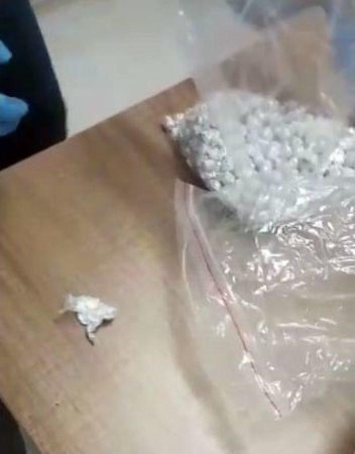 Dedektör Köpeğin Tepki Verdiği Tekerden 400 Bin Tl’lik Uyuşturucu Çıktı G1