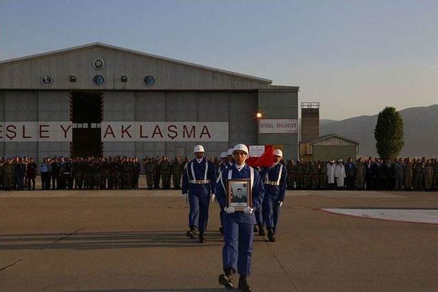 Muş’ta Şehit Uzman Çavuş İçin Tören Düzenlendi