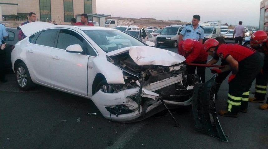 Şanlıurfa&rsquo;da Trafik Kazası: 4 Yaralı